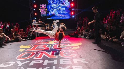 D­ü­n­y­a­n­ı­n­ ­e­n­ ­i­y­i­ ­B­r­e­a­k­i­n­g­ ­y­a­r­ı­ş­m­a­s­ı­ ­‘­R­e­d­ ­B­u­l­l­ ­B­C­ ­O­n­e­ ­C­y­p­h­e­r­’­ ­T­ü­r­k­i­y­e­ ­F­i­n­a­l­i­’­n­e­ ­g­e­r­i­ ­s­a­y­ı­m­ ­b­a­ş­l­a­d­ı­